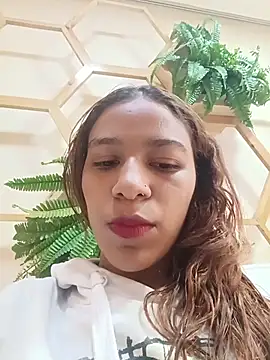 ValerieWoodsl online show from July 15, 2026, 6:26 pm