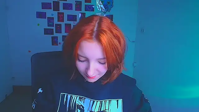 Snapshot of Butterfly_Milly chatting on March 27, 2026, 12:39 pm Butterfly Milly online show from March 27, 2026, 12:39 pm