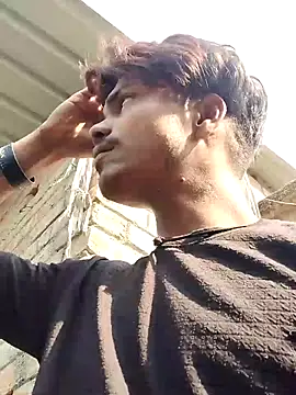 luck00y online show from April 10, 2026, 2:51 am