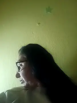 Snapshot of Aurelia9654 chatting on March 25, 2026, 8:19 pm Aurelia9654 online show from March 25, 2026, 8:19 pm