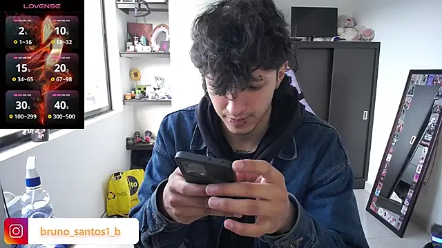 Snapshot of Bruno_santos1 chatting on June 10, 2026, 12:06 pm Bruno santos1 online show from June 10, 2026, 12:06 pm