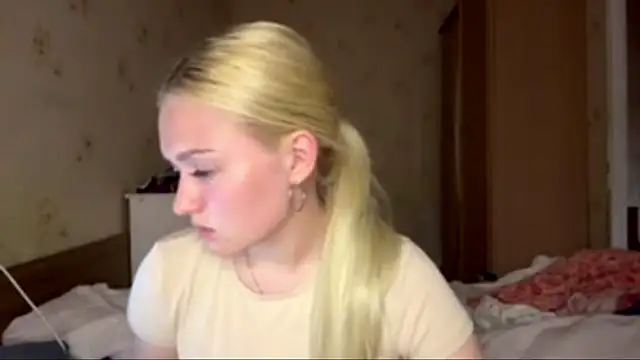 Sophia Blonde online show from May 19, 2026, 3:41 pm