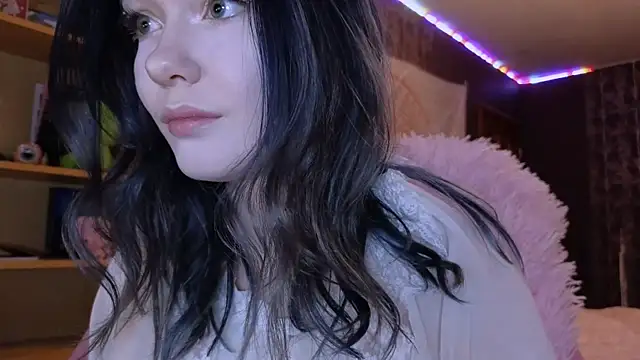 baby onface online show from June 15, 2026, 6:29 pm