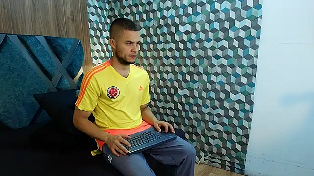 Joaho Fernandez online show from June 13, 2026, 9:57 pm