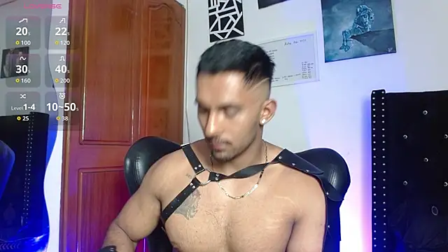 romanpearce  online show from April 30, 2026, 7:32 pm