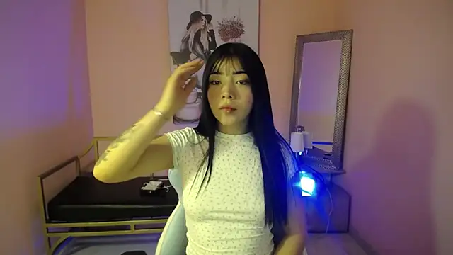 Soffi x x  online show from April 9, 2026, 3:41 am