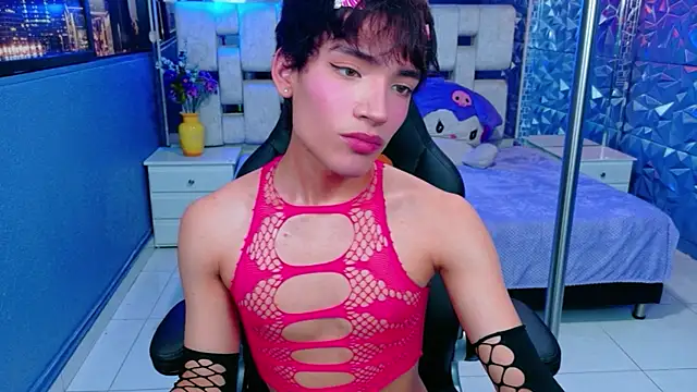 IsaacNovaa online show from April 23, 2026, 7:37 pm