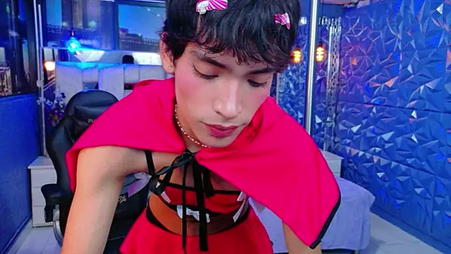 IsaacNovaa online show from May 4, 2026, 8:22 pm