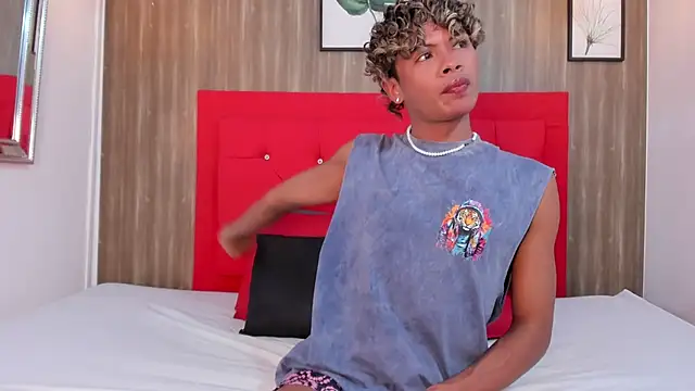 Snapshot of Henrikvermillion chatting on March 26, 2026, 2:21 am Henrikvermillion online show from March 26, 2026, 2:21 am