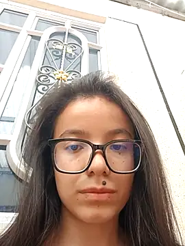 Snapshot of coffeeandbread chatting on April 2, 2026, 5:30 pm coffeeandbread online show from April 2, 2026, 5:30 pm