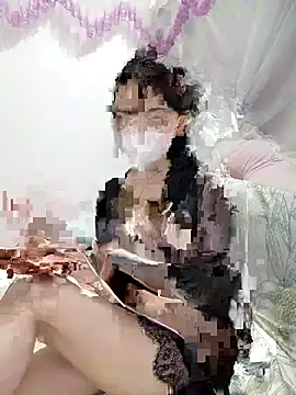 Xiangchuu online show from April 25, 2026, 2:14 pm