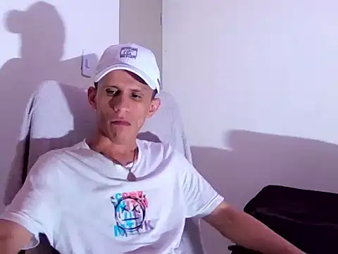 alejandro stone12 online show from May 3, 2026, 12:38 am