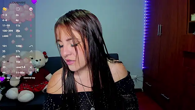 juaithpetite online show from May 9, 2026, 1:31 am