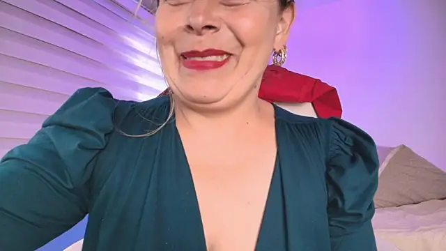 Cinthya roberts online show from June 25, 2026, 7:30 pm