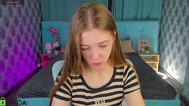 Snapshot of Miss_Shanel chatting on May 6, 2026, 12:58 am Miss Shanel online show from May 6, 2026, 12:58 am