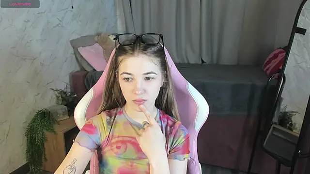 Snapshot of Miss_Shanel chatting on April 30, 2026, 1:01 am Miss Shanel online show from April 30, 2026, 1:01 am