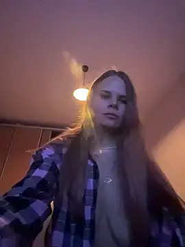 MaryMathews online show from April 13, 2026, 1:09 am