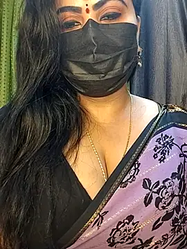 Snapshot of Anushka_flower chatting on May 17, 2026, 10:43 pm Anushka flower online show from May 17, 2026, 10:43 pm