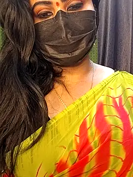 Snapshot of Anushka_flower chatting on May 6, 2026, 6:12 pm Anushka flower online show from May 6, 2026, 6:12 pm