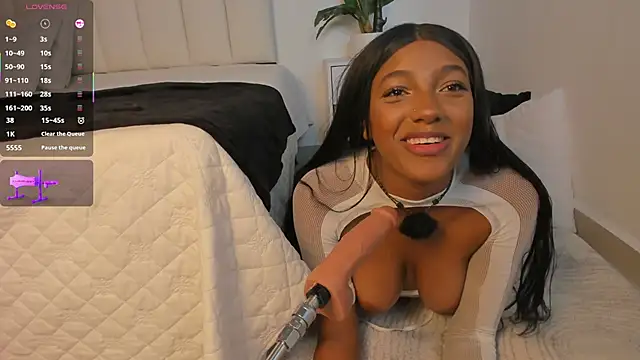 Megan Brunette2 online show from May 19, 2026, 1:56 am