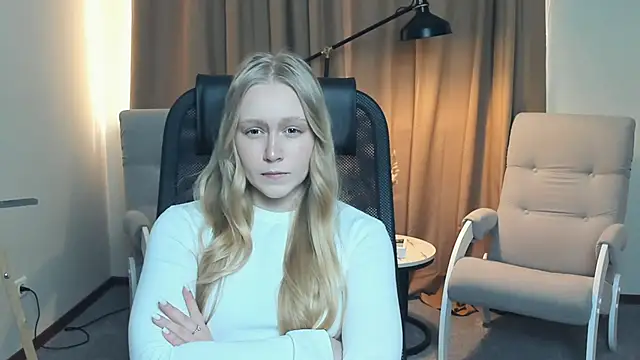 VestaBowmer online show from March 27, 2026, 11:11 am