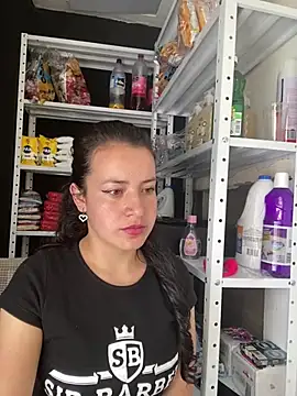 tinkerbell pink22 online show from April 1, 2026, 1:52 pm