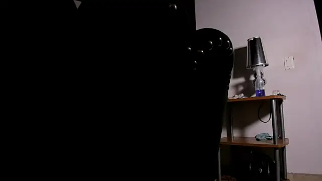 Snapshot of Miss_KhalifaDoll chatting on April 4, 2026, 12:39 am Miss KhalifaDoll online show from April 4, 2026, 12:39 am