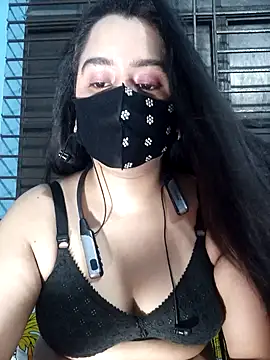 Choco Maw online show from April 4, 2026, 8:04 pm