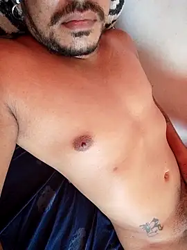 El-Unico13 online show from April 2, 2026, 7:42 pm