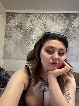 Snapshot of LinaSherman chatting on April 3, 2026, 10:00 am LinaSherman online show from April 3, 2026, 10:00 am