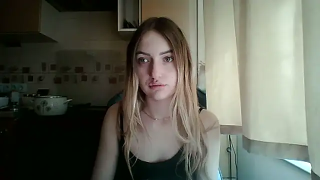 KariLindsey online show from April 15, 2026, 9:48 am