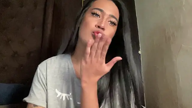 Snapshot of theonlycindy chatting on April 7, 2026, 9:11 am theonlycindy online show from April 7, 2026, 9:11 am