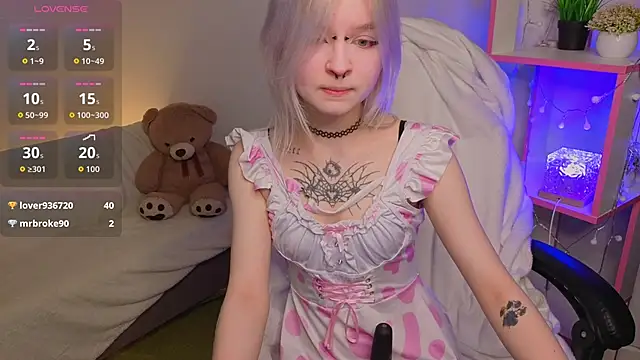 Snapshot of Mary_Wester chatting on April 9, 2026, 1:07 am Mary Wester online show from April 9, 2026, 1:07 am