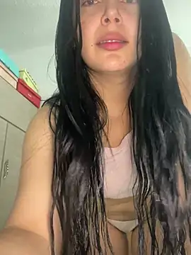 Snapshot of Cami_olarte chatting on May 26, 2026, 2:04 pm Cami olarte online show from May 26, 2026, 2:04 pm