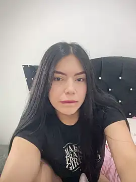 Snapshot of Cami_olarte chatting on May 1, 2026, 6:29 am Cami olarte online show from May 1, 2026, 6:29 am