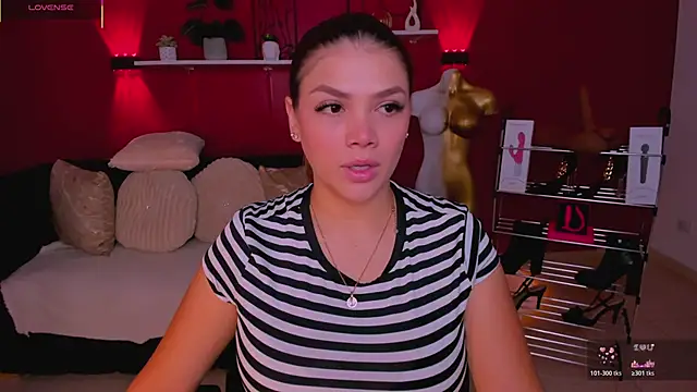 Sofia Velvetx online show from May 21, 2026, 3:42 pm
