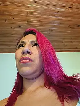 tatianabelli online show from July 5, 2026, 9:43 pm