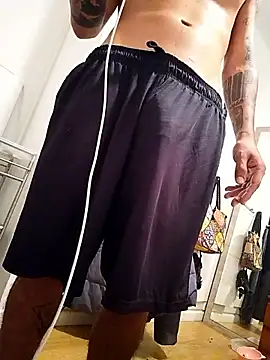 Snapshot of gruesoyde20cm chatting on April 18, 2026, 8:42 pm gruesoyde20cm online show from April 18, 2026, 8:42 pm