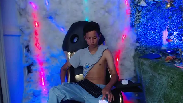 camilo hott3 online show from March 26, 2026, 9:13 pm