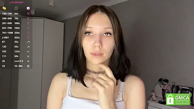 AmeliaMiotii online show from May 8, 2026, 11:03 am
