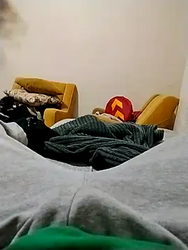 Snapshot of y2561 chatting on April 3, 2026, 11:55 pm y2561 online show from April 3, 2026, 11:55 pm