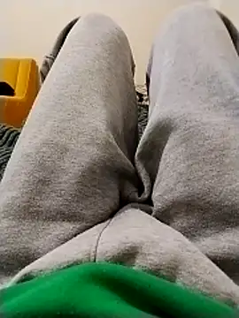 Snapshot of y2561 chatting on March 29, 2026, 9:38 pm y2561 online show from March 29, 2026, 9:38 pm