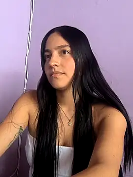 SophiaCastro09  online show from April 6, 2026, 5:36 pm