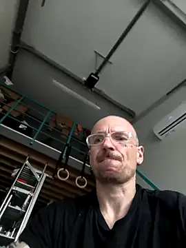 Snapshot of TavoEskort123 chatting on May 16, 2026, 6:23 am TavoEskort123 online show from May 16, 2026, 6:23 am