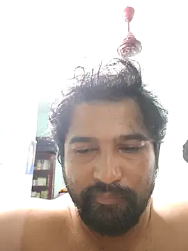 Snapshot of varun2184 chatting on April 28, 2026, 6:45 pm varun2184 online show from April 28, 2026, 6:45 pm