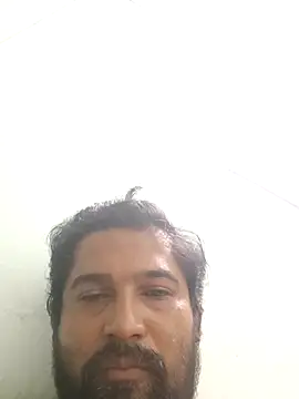 Snapshot of varun2184 chatting on April 29, 2026, 6:14 pm varun2184 online show from April 29, 2026, 6:14 pm
