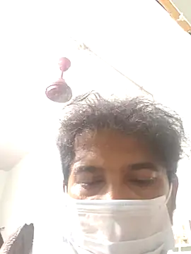 Snapshot of varun2184 chatting on April 14, 2026, 5:40 pm varun2184 online show from April 14, 2026, 5:40 pm