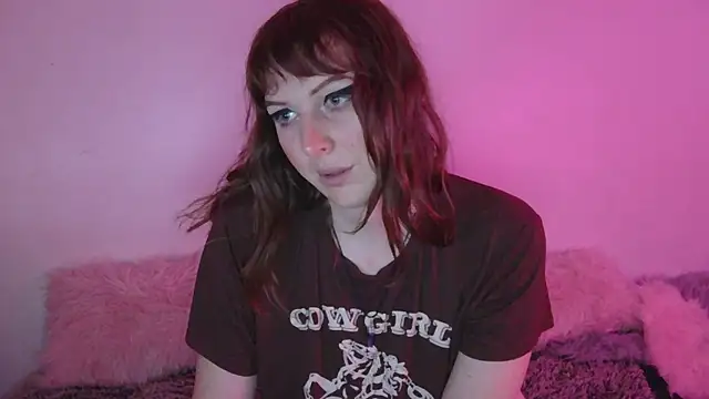 April  kittyy online show from May 18, 2026, 3:06 am