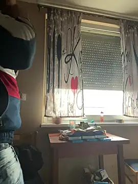 Snapshot of pezol9193 chatting on March 27, 2026, 10:16 am pezol9193 online show from March 27, 2026, 10:16 am