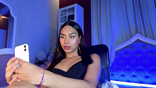 KristinaGriner online show from May 6, 2026, 4:16 am